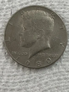 1980-ERROR filled In"P" 50C Kennedy Half Dollar Split Rim Letters On Rim GREAT.! - Picture 1 of 6