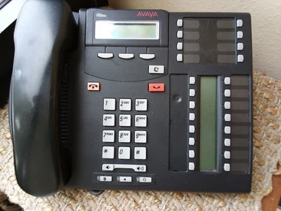 Pre-Owned Avaya Nortel 16 Button Display Phone with the AVAYA LOGO - Image 1 of 2
