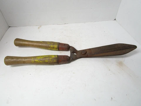 Wiss Vintage Garden Shears Hedge Trimmers Pruners Bush Clippers Loppers T5131 Cover