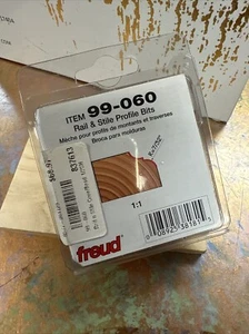 Freud 99-060 Rail & Stile Profile Router Bit - Picture 1 of 3