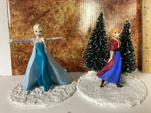 Hallmark Frozen Custom Elsa And Anna W/ Snow Bases - Picture 1 of 7