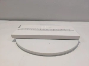 Apple Magic Keyboard Wireless Bluetooth Rechargeable Works With Mac Ipad Iphone - Picture 1 of 5