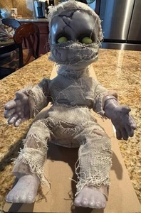 Halloween Mummy Animated Baby Scary Voice And Light Up Eyes Creepy Fun NIB - Picture 1 of 11