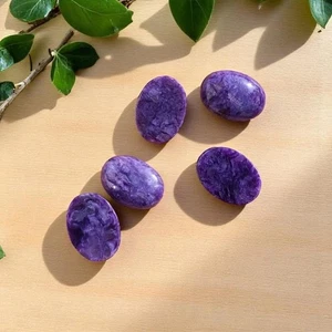 Piedra preciosa cabujón ovalado charoita natural: (10x14 mm) calidad AAA+ (5 piezas) - Imagen 1 de 5