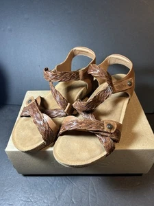 Damen Taos Newlie Haselnuss Leder Sandalen Größe 11-11,5 EUR 42 - Bild 1 von 9