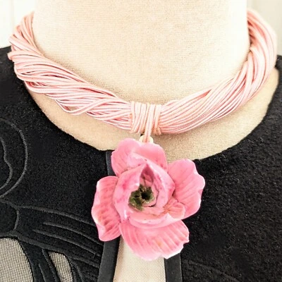 Collar Colgante Flor Rosa Hecho a Mano Boho Primavera Verano Joyería Floral Foto 1 de 4