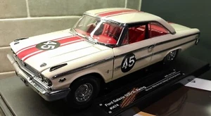 Sunstar 1/18 Ford Galaxy lightweight Alan Mann competition 1963 64 - Foto 1 di 12