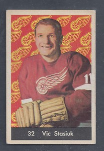 1961 Parkhurst #32 Vic Stasiuk Detroit Red Wings VG-EX Plus 