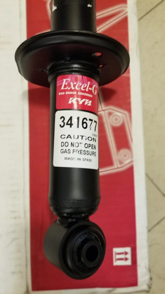 Puntal de suspensión KYB 341677 se adapta a 98-04 Audi A6 Quattro Foto 1 de 2