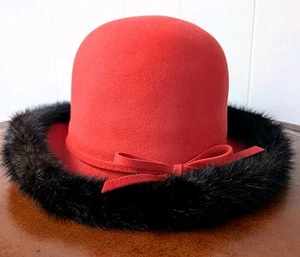 Vintage 60er Mr John Jr rot Wollfilz Cloche Hut Nerz Pelzbesatz raffiniert Glam - Bild 1 von 8