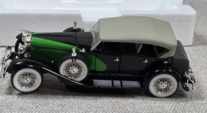 1934 Duesenberg 1/32 Antique Automobile #32110 Signature Diecast Hood Doors Open - Picture 1 of 15