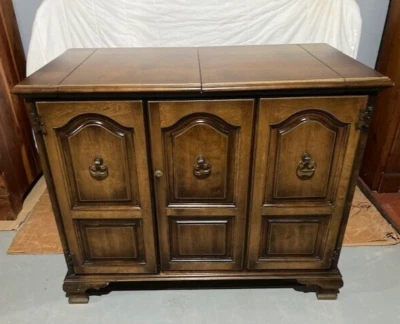 VTG (60’s) FLIP TOP DRY BAR CABINET W/GLASS SET /CASTERS / WINE RACK - ORIG OWNR - Image 1 of 4