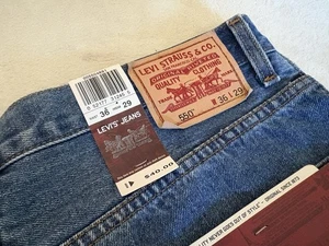 Pantalones de mezclilla para hombre Levi's 550 calce relajado 36x29 azul pierna cónica nuevos con etiquetas - Imagen 1 de 4
