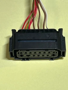 Original BMW G-Serie Universal Buchsengehäuse (8Pin  15Pol) 7590356 1564456 - Bild 1 von 4