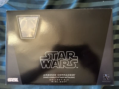 Star Wars Gentle Giant Airborne Commander Mace Windu Trooper mini busto exclusivo Foto 1 de 4