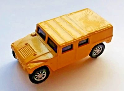 Maisto Commando Humvee Hummer 2 1/2" Inches, Rare Yellow Version, Out of Package - Image 1 of 4