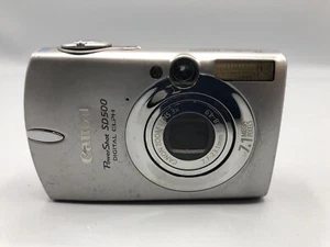Canon PowerShot SD500 Digital ELPH  (PARTS/REPAIRS ONLY) - Picture 1 of 6