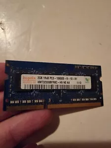 Dell M17x R3 Hynix 2GB 1Rx8 PC3-10600S SO-DIMM Memory RAM HMT325S6BFR8C-H9 #1 - Picture 1 of 2