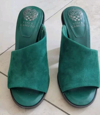 Vince Camuto Sz.5 Green Suede Block Heel Shoes - Image 1 of 4