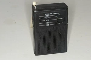 Realistic AM Portable Radio 12-201 Radioshack / Tandy Division WORKS - Picture 1 of 2