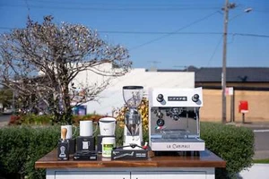 La Carimali Nimble 1 Group White Coffee Machine, Mazzer Mini Electronic A Gri... - Picture 1 of 10