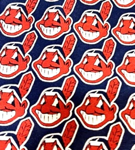 CLEVLAND INDIANS NFL TRAJE DE FÚTBOL AMERICANO CORBATA DE DISEÑADOR ENVÍO GRATUITO - Imagen 1 de 4