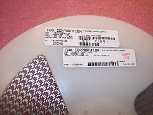Menge (100) 0,068uf 600V 630V 10% X7R 1812 SMD KERAMIK MLCC 1812CC683KAT3A AVX - Bild 1 von 1