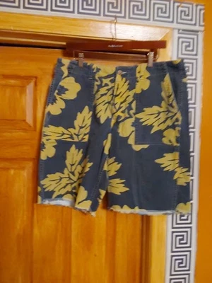 MENS DENIM& SUPPLY HAWAIIAN STYLE SHORTS SIZE 33 - Image 1 of 4