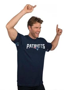 New England Patriots G-III NFL Men's Hands High Blowout Triblend T-Shirt - Small - Picture 1 of 1