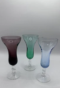 LOTE de 3 vasos cordiales vintage italianos de laca con vástago retorcido de colores - Imagen 1 de 3