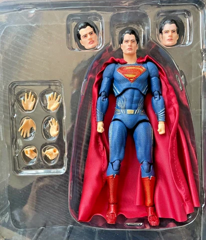 Mafex 057 DC Comics Justice League Superman PVC Action Figure Toy New With Box Cover