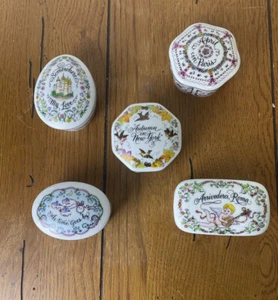 Music Box Collection Vintage Love Songs Made In Japan Set Of 5 - Picture 1 of 11