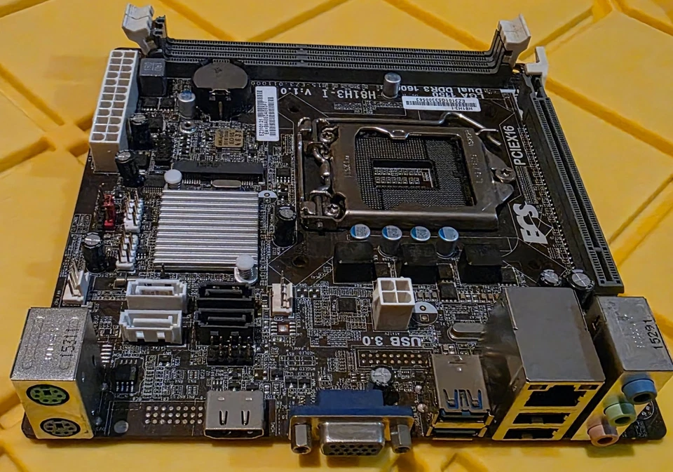 H81H3-I v1.0 ECS Motherboard LGA 1150 - Image 1 of 3