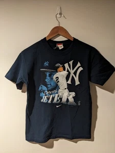 Vintage 2007 Derek Jeter New York Yankees Nike Kids Blue Medium T-Shirt - Picture 1 of 6