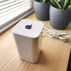 Apple AirPort Extreme A1521 EMC-2703 6th Gen 802.11ac Wi-Fi Router - Picture 1 of 6