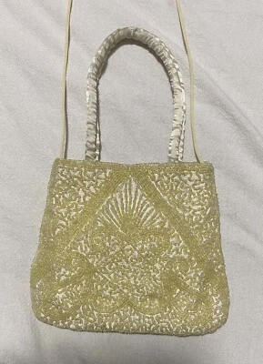 Cartera vintage años 60 amarilla con cuentas larga asa corta forrada de tela pequeña noche Foto 1 de 4