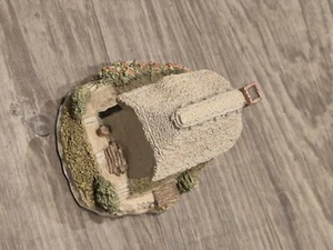 Lilliput Lane Riverview Thatched Cottage Collectable Vintage Ornament - Picture 1 of 16