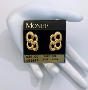 Vintage Gold Tone Monet Signed Gold Link Interlaced Pierced Earrings - Picture 1 of 6