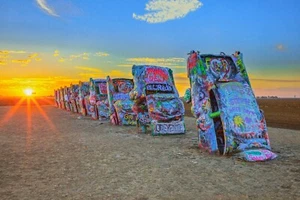 Cadillac Ranch, Amarillo, Texas POSTER 24 X 36 Inches VINTAGE! - Picture 1 of 3