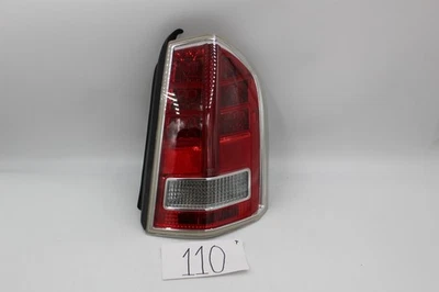 Chrysler 300 2011-2014 usado OEM lado del pasajero luz trasera derecha lámpara Foto 1 de 4