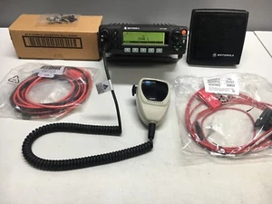 Motorola XTL2500 VHF 136-174mhz 50Watt Mobilfunkgerät M21KSM9PW1AN - Bild 1 von 13