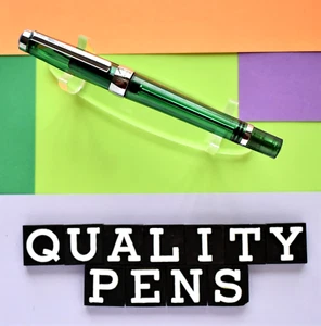 WING SUNG 3013 VACUUM FILL GREEN RESIN FOUNTAIN PEN W/ FINE NIB & PREMIUM INK - Picture 1 of 9