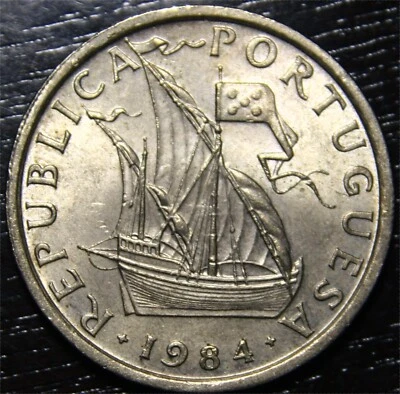 1984 5 Escudos Obv: Ship. Rev: Shield Flanked by Stars. 24.5mm. CN - Image 1 of 2