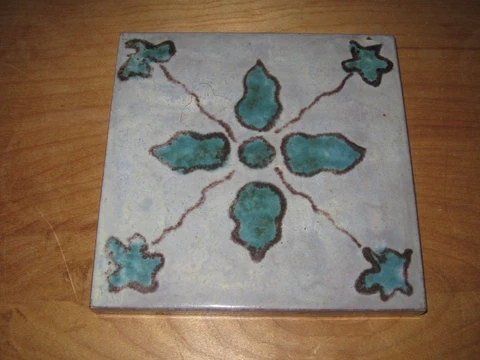 Platte England Ferrolite 6" Arts & Crafts Style Wall Tile / Trivet Cover