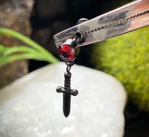 1pc Implant Grade Titanium Dagger Labret 16g Stud Tragus Helix Ear Cartilage - Picture 1 of 4