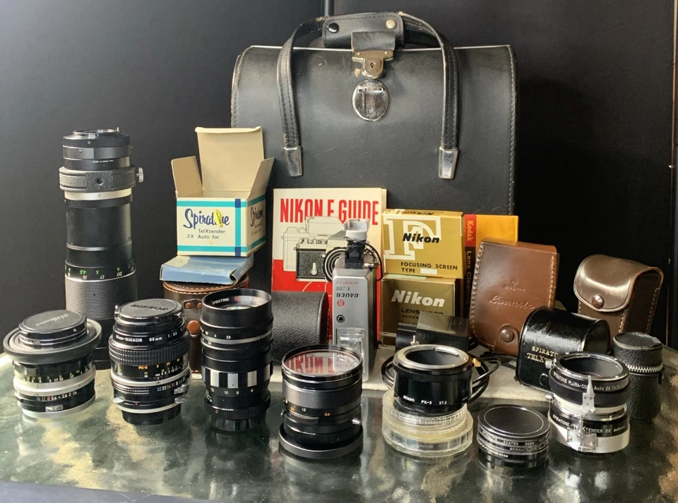 VTG Lot Japan K I & Co Hard Camera Case Contents Multiple Nikon Spiratone Lenses - Image 1 of 4