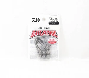 Daiwa Jig Head Bait Junkie 1/8 oz 5 per pack Hook Size 2/0 (3480) - Picture 1 of 6
