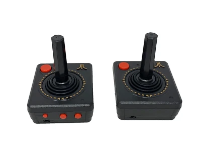 SET P1 & P2 ATARI 2600 Flashback Joystick Controlador Inalámbrico Mandos a Distancia Usado Foto 1 de 4