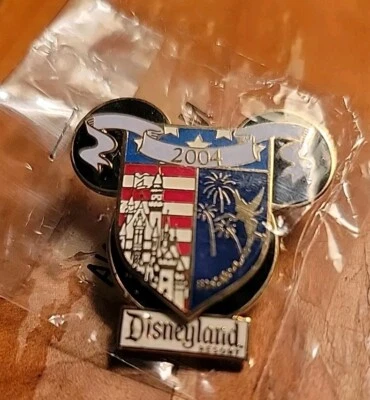 NEW LE Disney Pin Cast Member Exclusive Disneyland Patriotic Shield Tinker Bell - Image 1 of 2