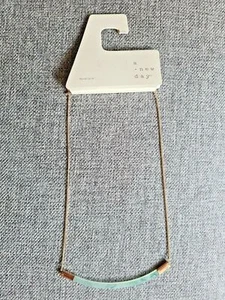 Womens Green Stone Bar on Gold Toned Clasp Fashion Necklace 18 Inch Necklace NWT - Picture 1 of 2